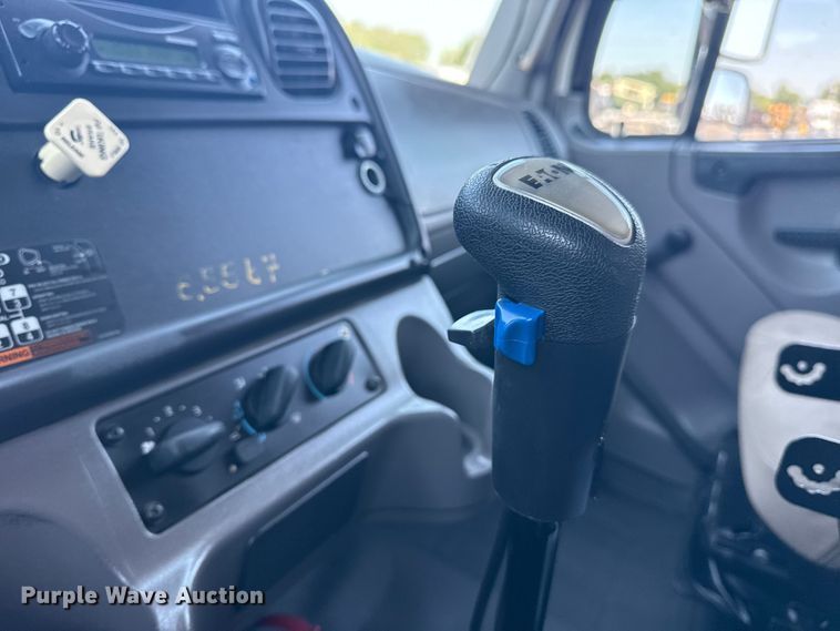 image for item EG6147 2012 Freightliner Business Class M2 utility / service truck