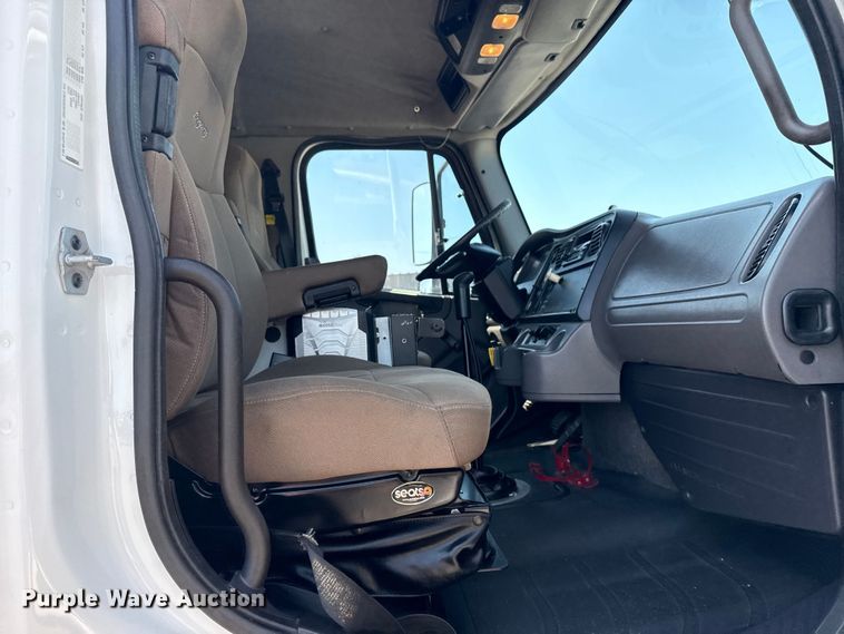 image for item EG6147 2012 Freightliner Business Class M2 utility / service truck