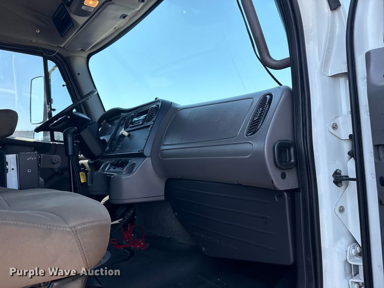 image for item EG6147 2012 Freightliner Business Class M2 utility / service truck