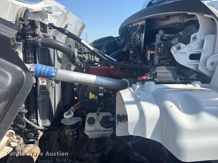 image for item EG6147 2012 Freightliner Business Class M2 utility / service truck