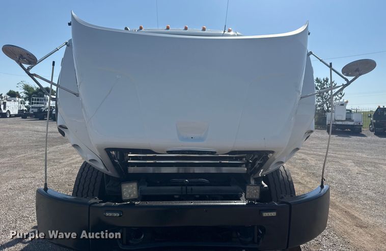 image for item EG6147 2012 Freightliner Business Class M2 utility / service truck