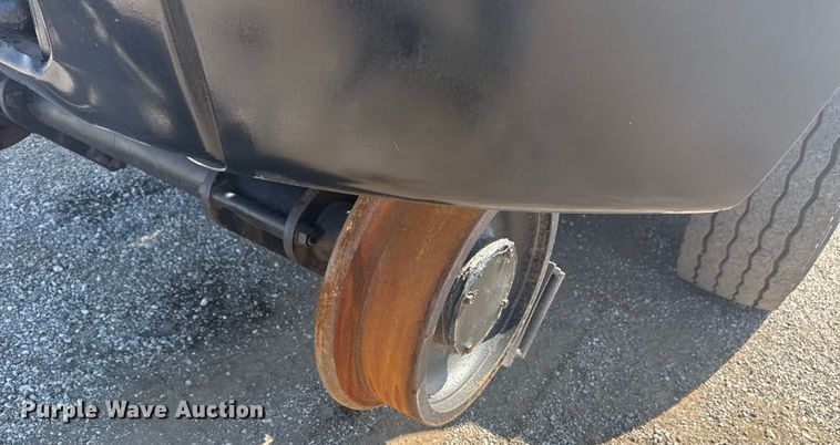 image for item EG6147 2012 Freightliner Business Class M2 utility / service truck