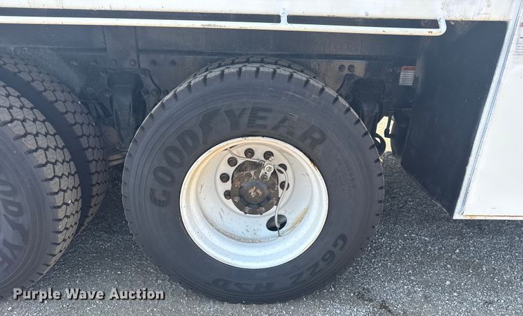 image for item EG6147 2012 Freightliner Business Class M2 utility / service truck