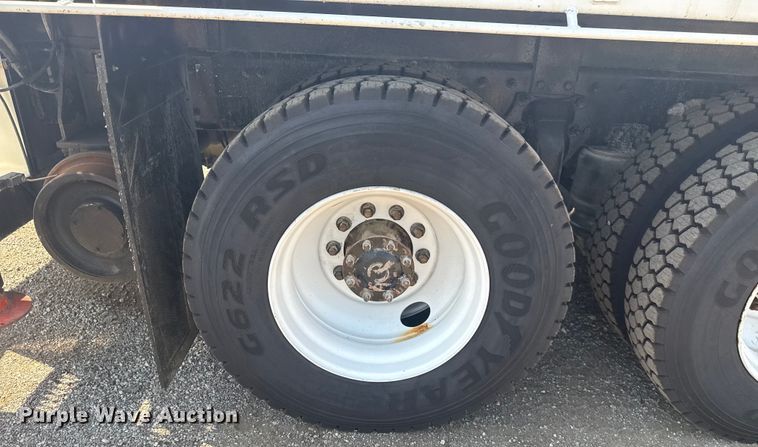 image for item EG6147 2012 Freightliner Business Class M2 utility / service truck