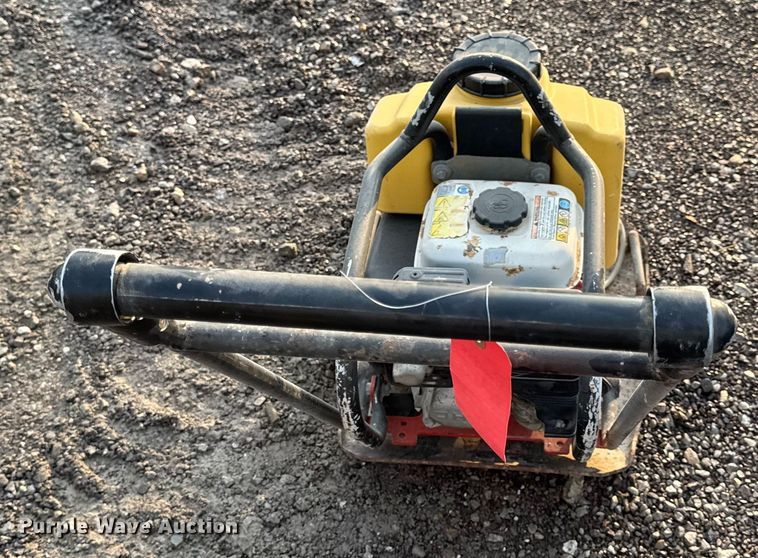 image for item EH7448 2008 Dynapac LF15 plate compactor