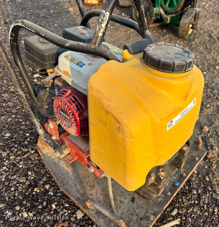 image for item EH7448 2008 Dynapac LF15 plate compactor