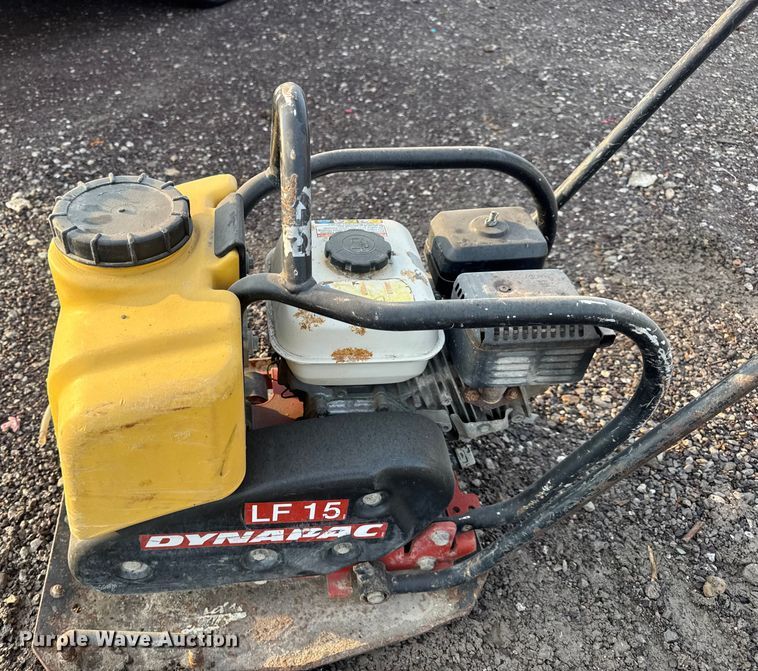image for item EH7448 2008 Dynapac LF15 plate compactor