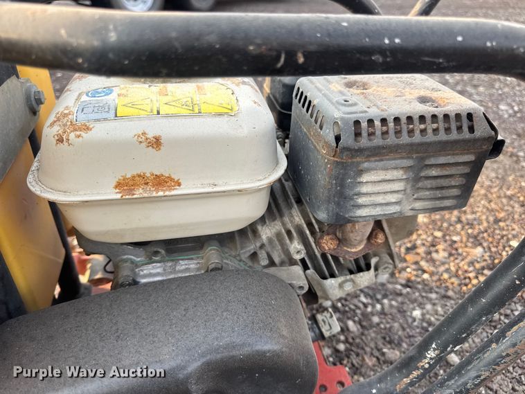 image for item EH7448 2008 Dynapac LF15 plate compactor