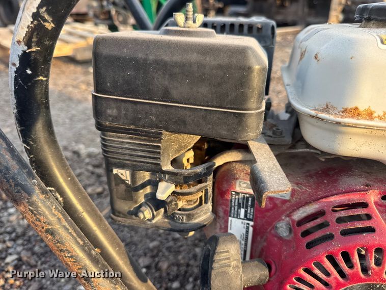 image for item EH7448 2008 Dynapac LF15 plate compactor