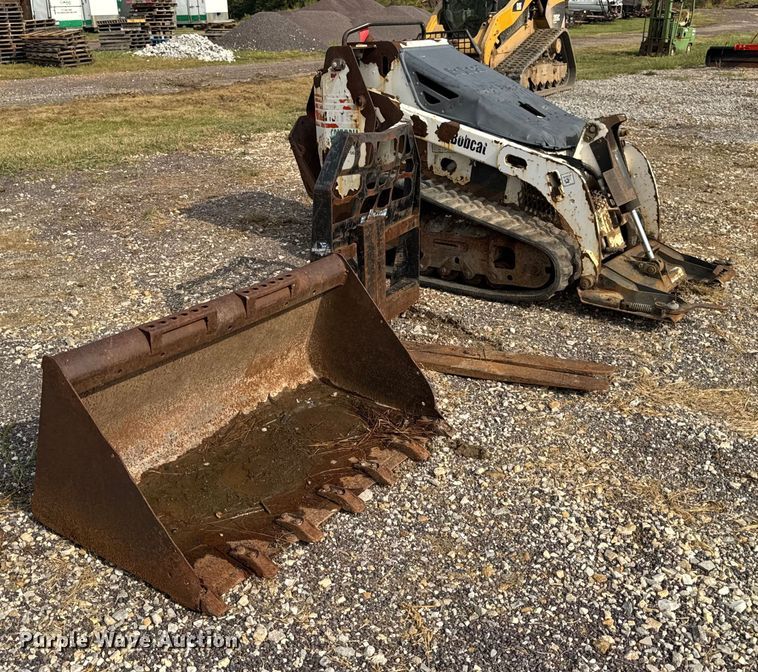 image for item EH7465 2005 Bobcat MT55 compact utility loader