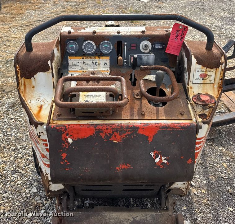 image for item EH7465 2005 Bobcat MT55 compact utility loader