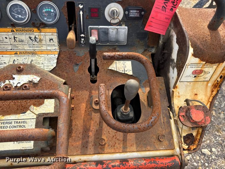 image for item EH7465 2005 Bobcat MT55 compact utility loader