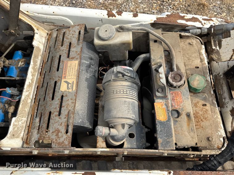 image for item EH7465 2005 Bobcat MT55 compact utility loader