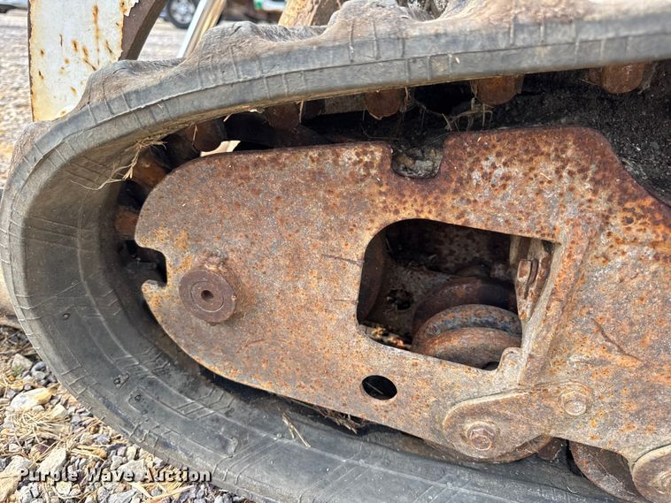 image for item EH7465 2005 Bobcat MT55 compact utility loader