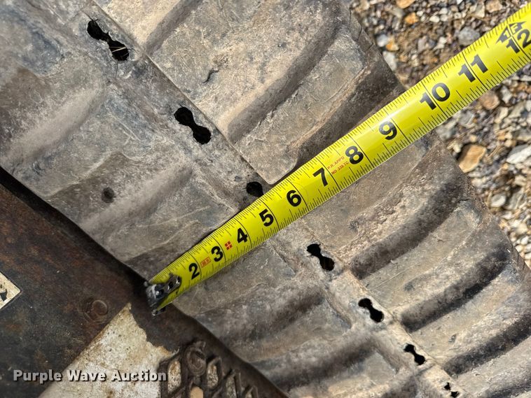 image for item EH7465 2005 Bobcat MT55 compact utility loader