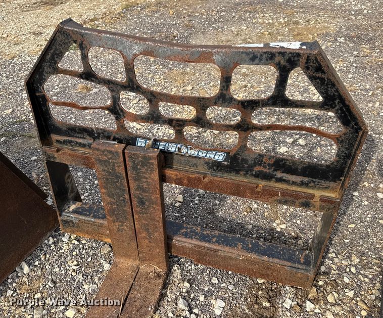 image for item EH7465 2005 Bobcat MT55 compact utility loader