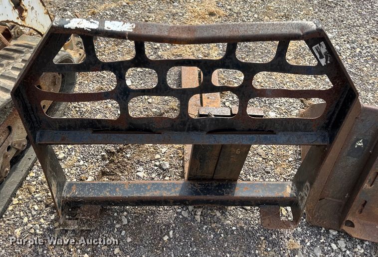 image for item EH7465 2005 Bobcat MT55 compact utility loader