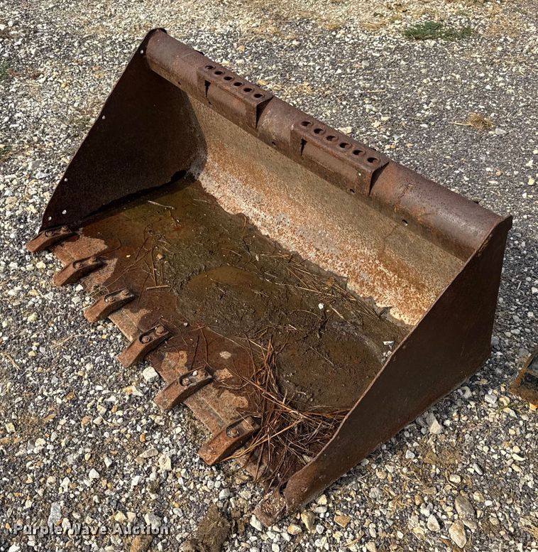 image for item EH7465 2005 Bobcat MT55 compact utility loader