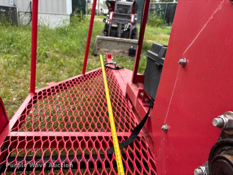 image for item EJ7650 TurfMaker straw blower