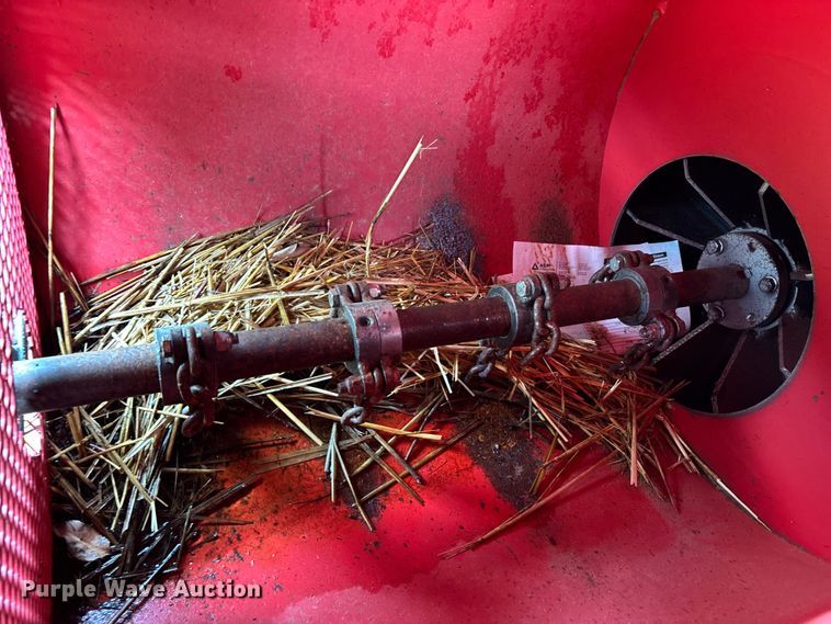 image for item EJ7650 TurfMaker straw blower