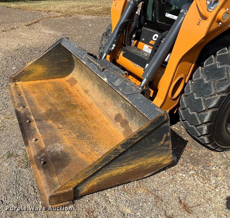 image for item EJ7657 2023 Case SV280B skid steer loader