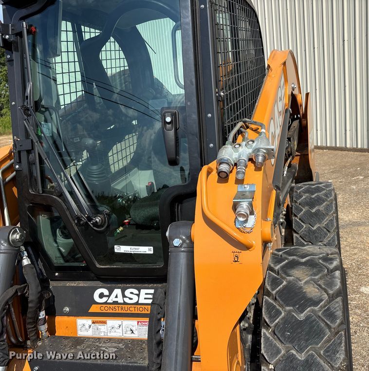 image for item EJ7657 2023 Case SV280B skid steer loader