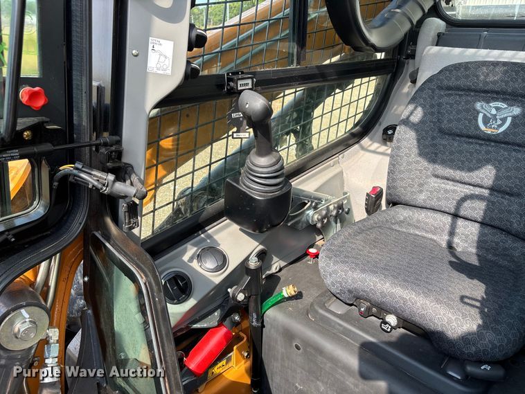 image for item EJ7657 2023 Case SV280B skid steer loader