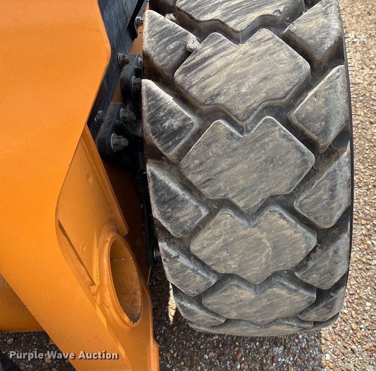 image for item EJ7657 2023 Case SV280B skid steer loader