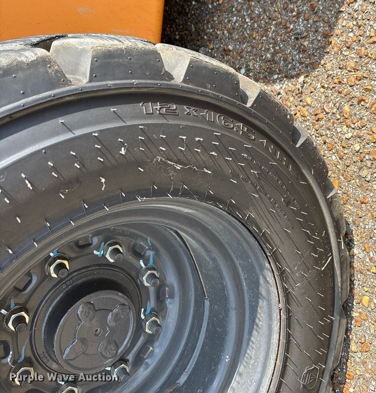 image for item EJ7657 2023 Case SV280B skid steer loader