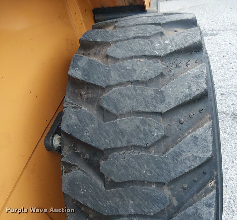 image for item EL6110 2019 Case SR240 skid steer loader
