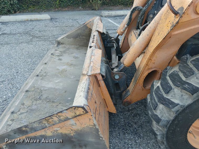 image for item EL6111 2011 Case SR220 skid steer loader