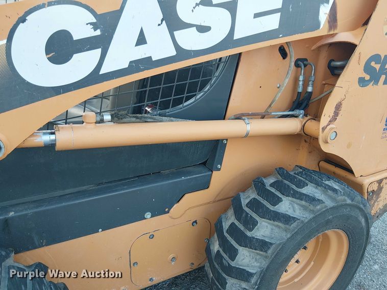 image for item EL6111 2011 Case SR220 skid steer loader