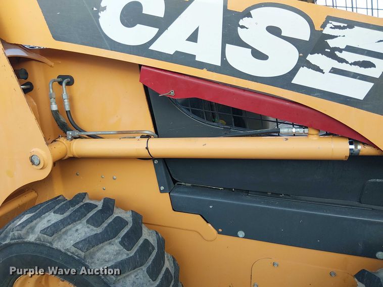 image for item EL6111 2011 Case SR220 skid steer loader