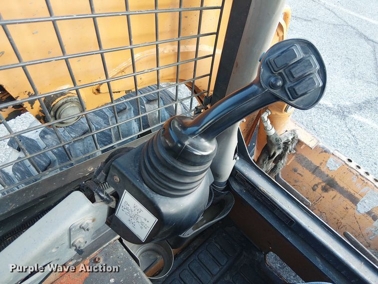 image for item EL6111 2011 Case SR220 skid steer loader