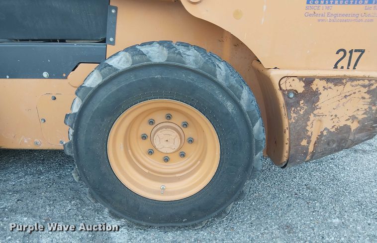 image for item EL6111 2011 Case SR220 skid steer loader