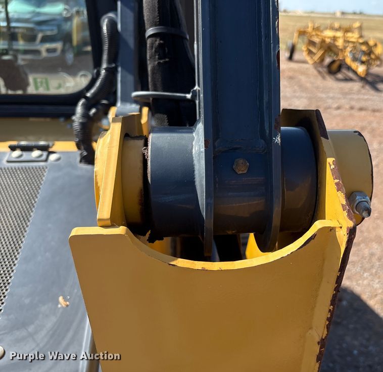 image for item EM0593 2017 John Deere 317G tracked skid steer loader