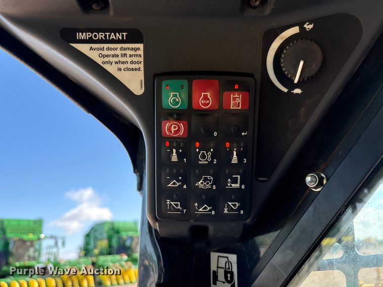 image for item EM0593 2017 John Deere 317G tracked skid steer loader