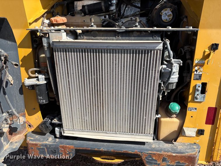 image for item EM0593 2017 John Deere 317G tracked skid steer loader