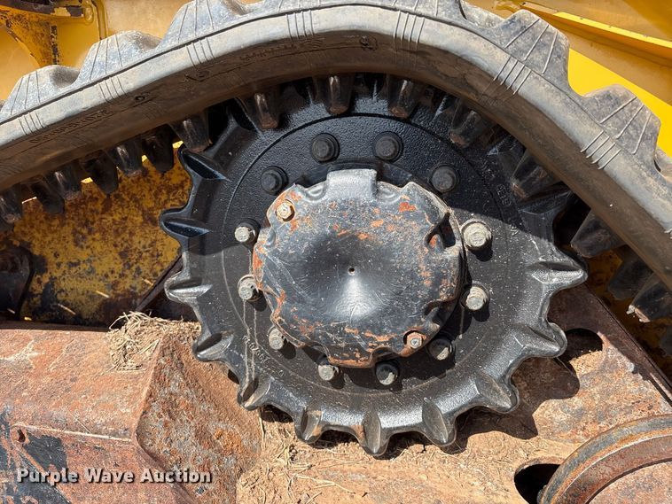 image for item EM0593 2017 John Deere 317G tracked skid steer loader