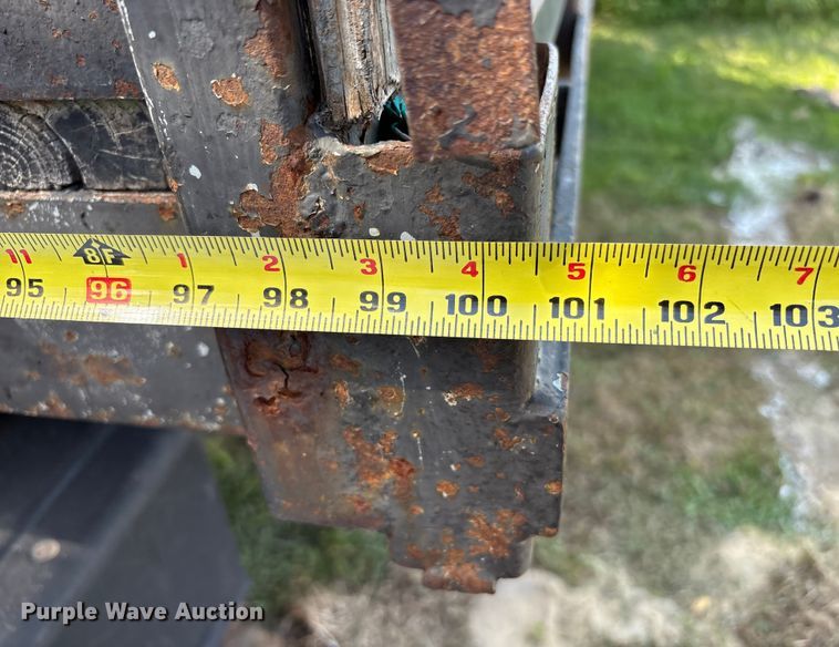 image for item EM2358 2000 Sterling Truck L9513 flatbed truck