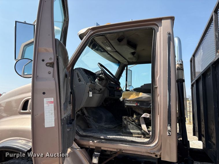 image for item EM2358 2000 Sterling Truck L9513 flatbed truck