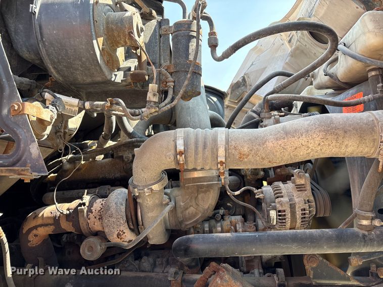 image for item EM2358 2000 Sterling Truck L9513 flatbed truck