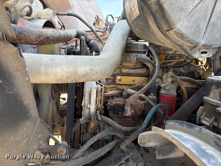 image for item EM2358 2000 Sterling Truck L9513 flatbed truck