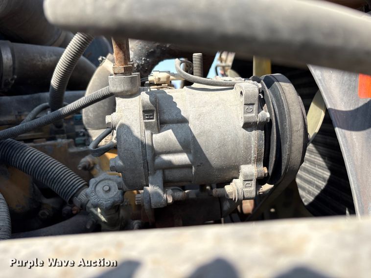 image for item EM2358 2000 Sterling Truck L9513 flatbed truck