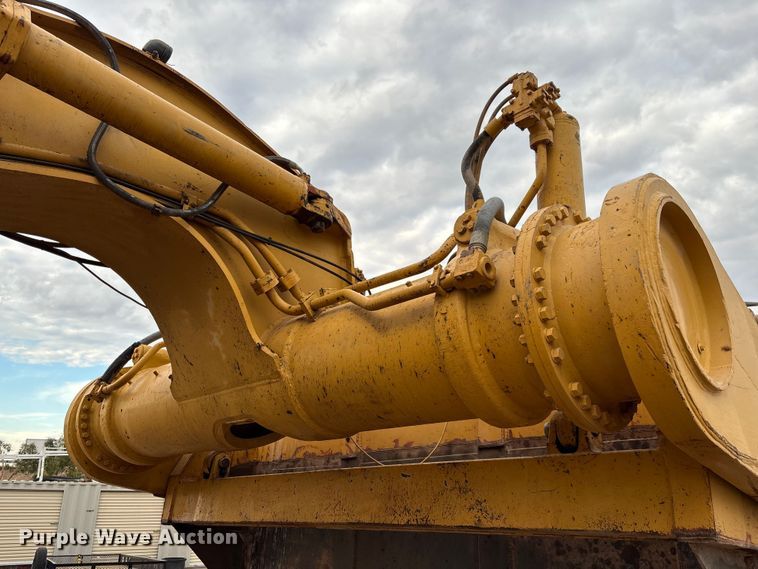 image for item EM5059 1977 Caterpillar 631D water wagon