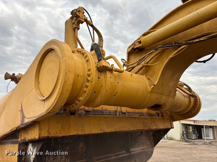 image for item EM5059 1977 Caterpillar 631D water wagon