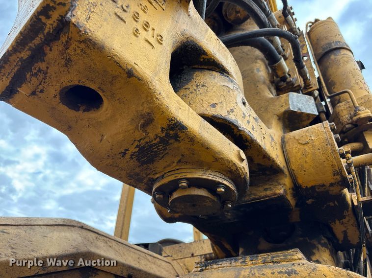 image for item EM5059 1977 Caterpillar 631D water wagon