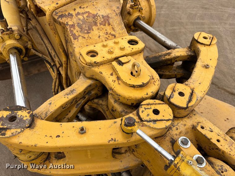 image for item EM5059 1977 Caterpillar 631D water wagon