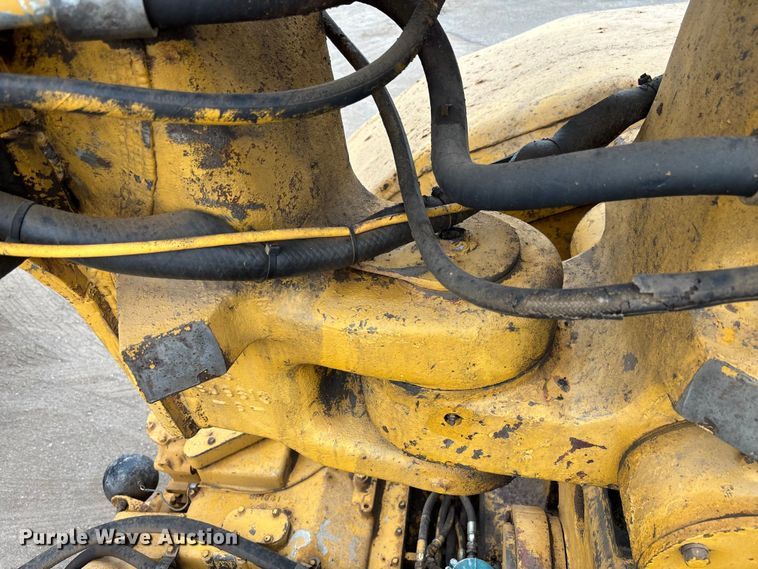 image for item EM5059 1977 Caterpillar 631D water wagon