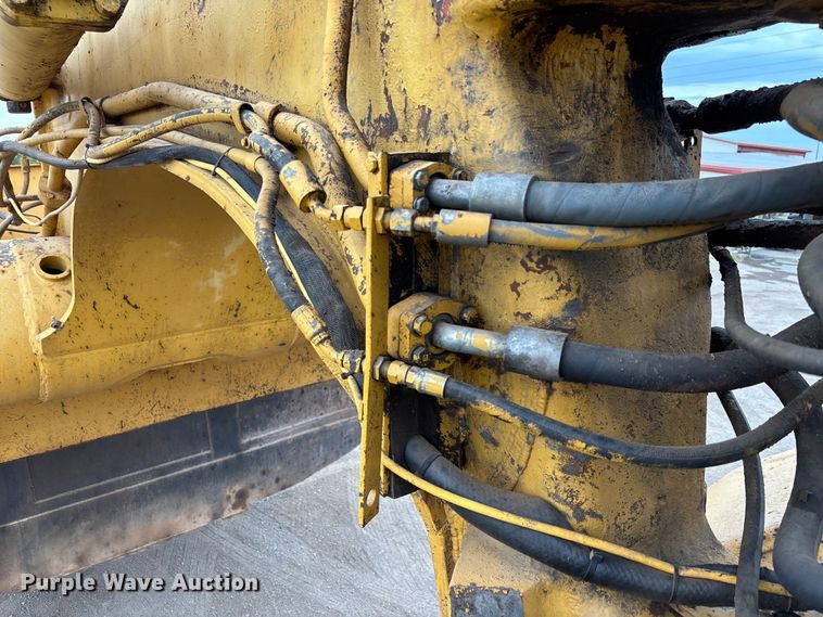 image for item EM5059 1977 Caterpillar 631D water wagon